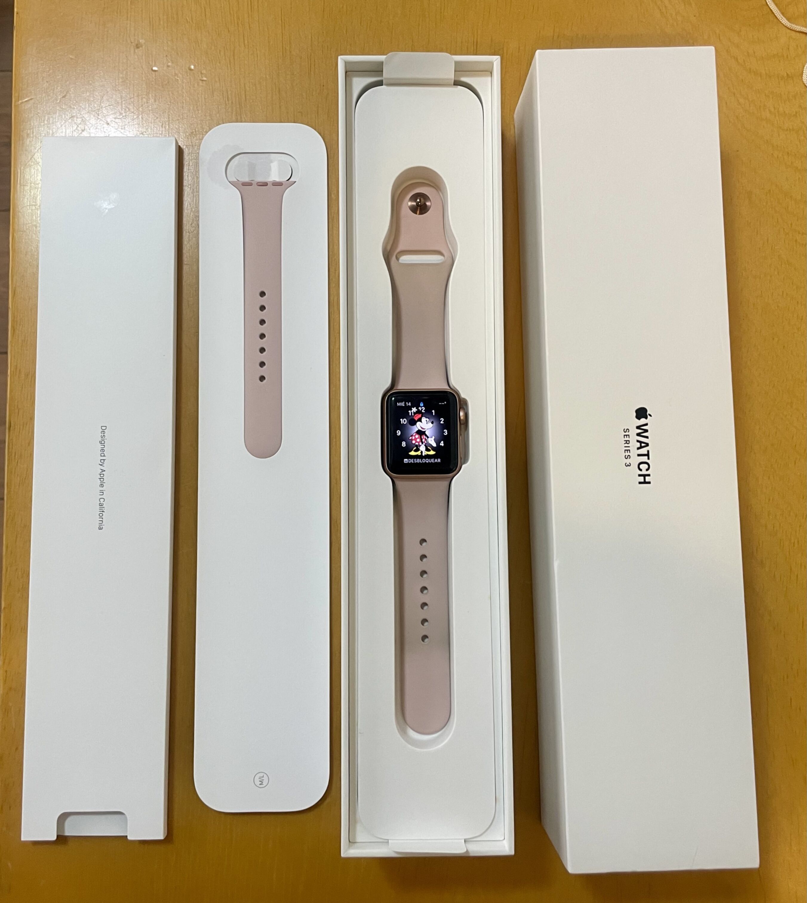 Apple Apple watch Series 3 MQKW2LL/A