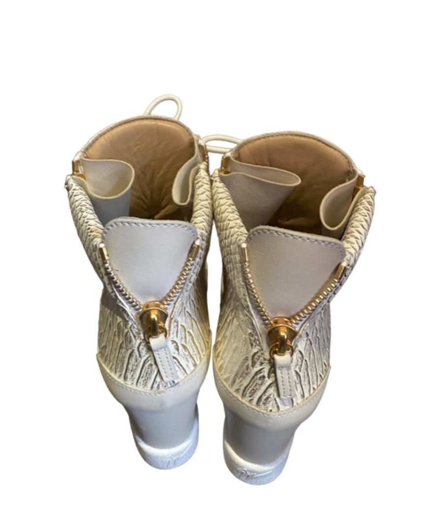 Giuseppe Zanotti 