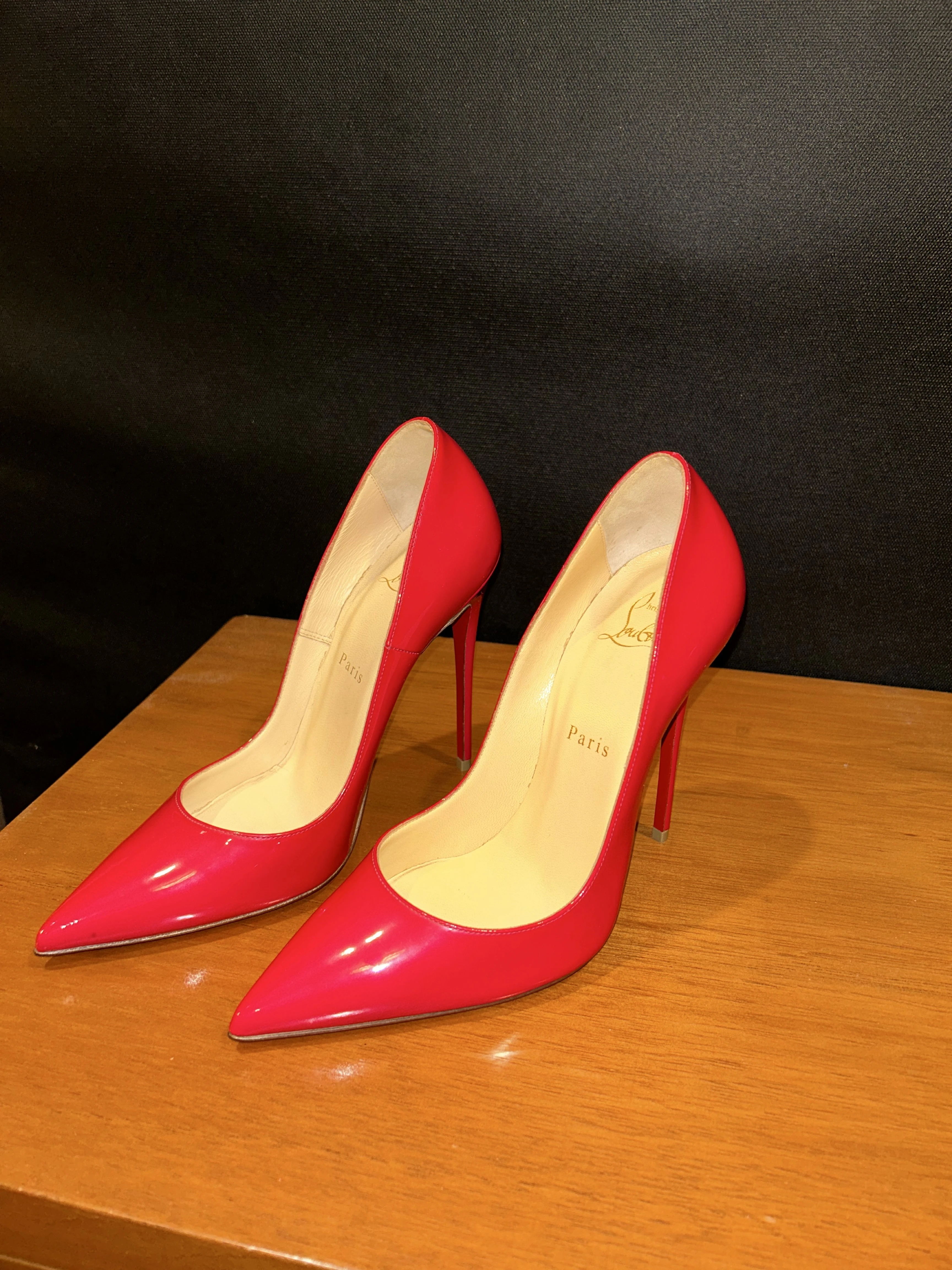 Christian Louboutin So Kate