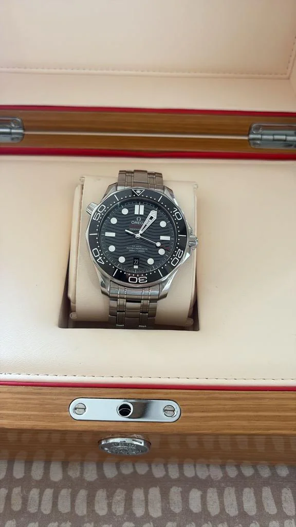 Omega Seamaster Diver 300M 210.30.42.20.01.001